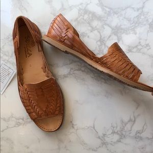 sbicca huarache sandals